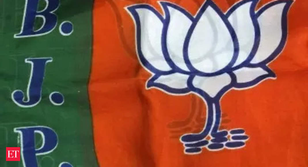 bjp: 1 CPM leader, 1 ex-Trinamool leader join BJP, few others may join too  - The Economic Times