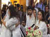 Rashami Desai, Farah Khan and others pay final respects to Rakhi Sawant’s mother Jaya Bheda at her funeral