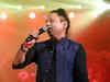 Karnataka: Kailash Kher attacked during live show at Hampi Utsav, miscreants throw bottles at singer