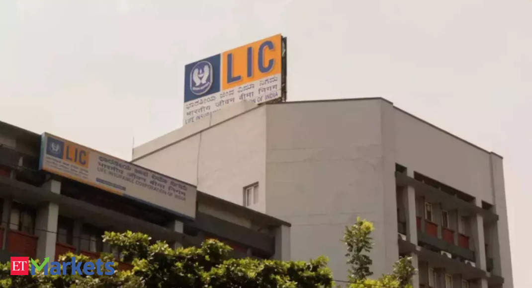 Total exposure to Adani Group is 0.975%: LIC