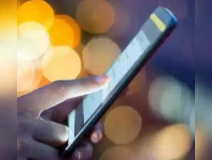 India gains 26 spots on mobile download speeds globally