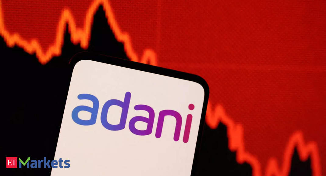 Adani Group may shelve plans to raise $500 m via overseas bonds