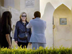 Jaipur: Former US President Bill Clinton wife, Hillary Clinton, visits historic ...