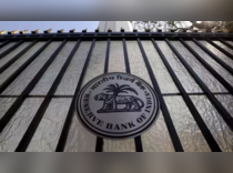 Will RBI Das let D-Street bulls smile or frown on Wednesday?