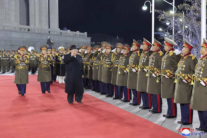 North Korea's Kim Jong Un presides over big military parade