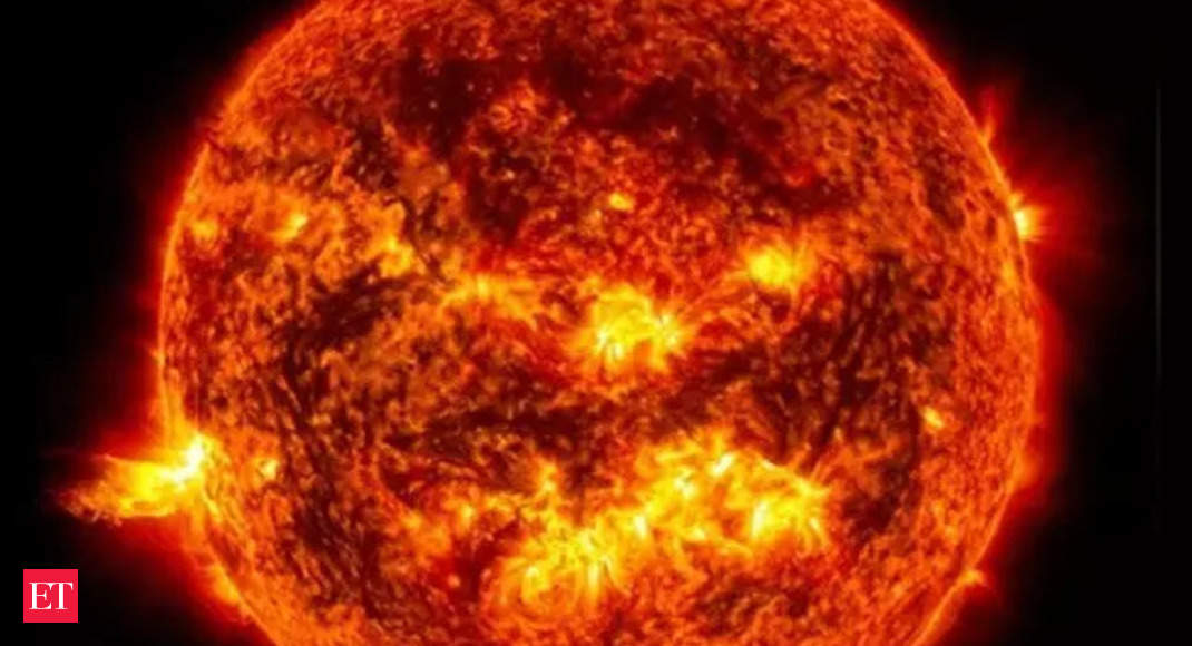 sun Piece of sun breaks off near its North Pole, leaving scientists