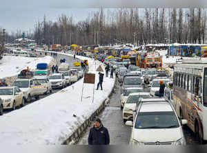 Anantnag: Vehicles stuck at Qazigund after the Jammu-Srinagar national highway w...
