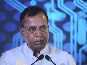 Government has so far blocked 320 mobile apps: Union minister Som Parkash