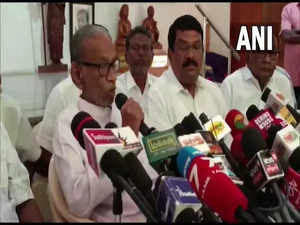 'LTTE chief Prabhakaran alive', claims Tamil leader