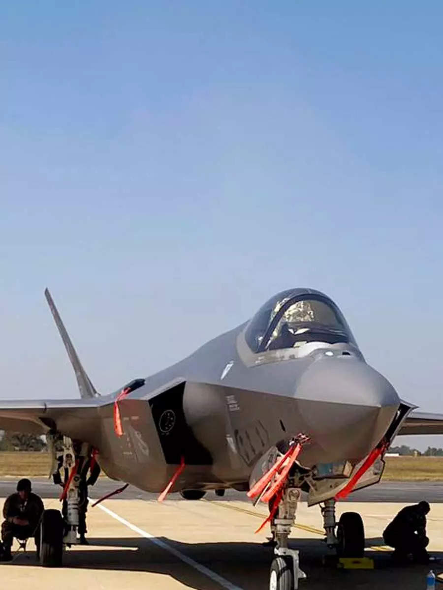 F-35 Jets: Aero India 2023: World's Most Lethal Fighter Jets F-35 Make  Roaring Debut | Economictimes