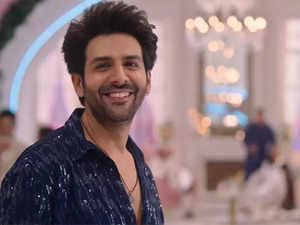 Kartik Aaryan tries Turkish ice-cream, shares video on Instagram