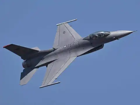 F-16 Fighting Falcon fighter jet