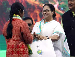 Medinipur: West Bengal Chief Minister Mamata Banerjee distributes public welfare services among the people in Paschim Medinipur , on Thursday, Feb. 16, 2023. (Photo:IANS/Twitter)