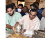 Industrialist Shri Mukesh Ambani and son Shri Akash Ambani visit Somnath on the occasion of Mahashivratri