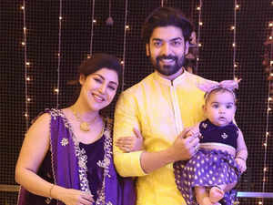 Gurmeet Choudhary at Siddhivinayak temple with family on his birthday