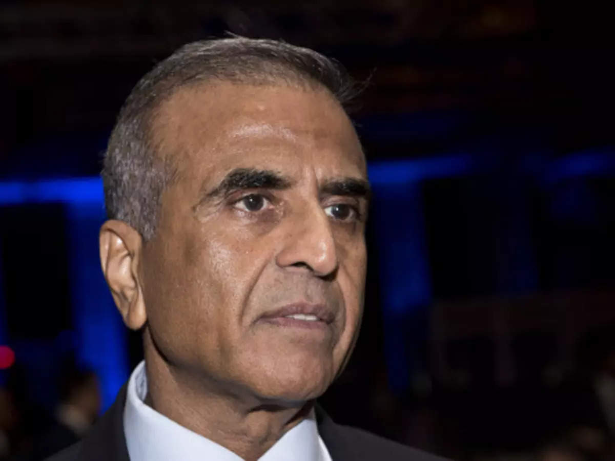 Sunil Mittal Makes a Move: Billionaire Seeks Stake in Paytm – The Economic Times
