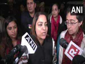 "BJP Councillors pushed me..." Mayor Shelly Oberoi after 'stormy' MCD house