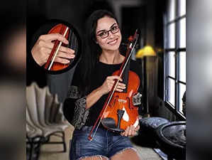 Konsekvent have tillid hældning violin Under Rs. 5000: The 5 Best Acoustic Violins Under Rs. 5000 For The  Beginners - The Economic Times