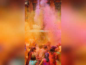 Holika Dahan 2023: Know the date, shubh muhurat, puja vidhi and significance. Check details