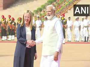 PM Modi welcomes Italian PM Giorgia Meloni to India