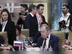 Blinken, Lavrov meet briefly as US-Russia tensions soar