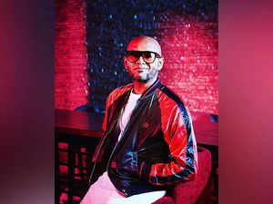Singer Benny Dayal gets hit by drone mid-concert, issues update about his injuries