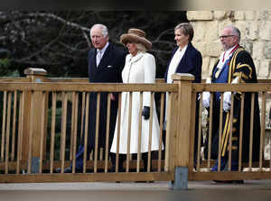 Anti-monarchy protesters heckle King Charles and Camilla during Colchester visit