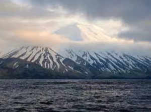 Increased earthquake activity in 2 Alaska volcanoes may indicate eruption, alert issued