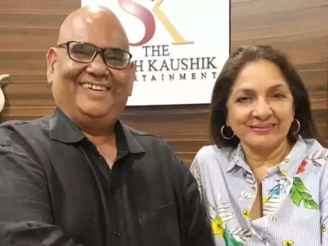 Satish Kaushik and Neena Gupta, who were college friends, have shared a strong bond.