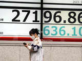 Asian shares extend losses as US banking worries persist