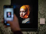 AI recreation of ‘Girl with a pearl earring’ trigger controversy in Dutch art circuits