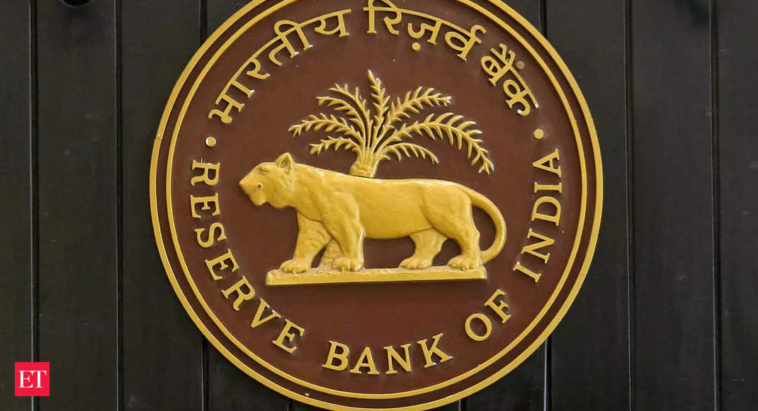 RBI doing a ‘deep dive’ into biz models of banks to gauge risk build-up: Governor