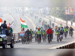 Bhopal: Youngsters take out a cycle rally from TT Nagar Stadium ahead of the Khelo India Youth Games, in Bhopal on Sunday, Jan 29, 2023. (Photo:IANS/Hukum Verma)