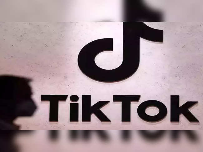 Tik tok (social image)