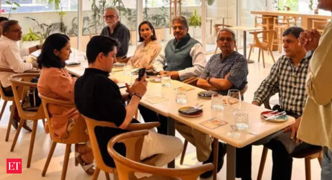 Anand Mahindra, Prakash Padukone and Infosys co-founder gather at a Bengaluru cafe for a special day