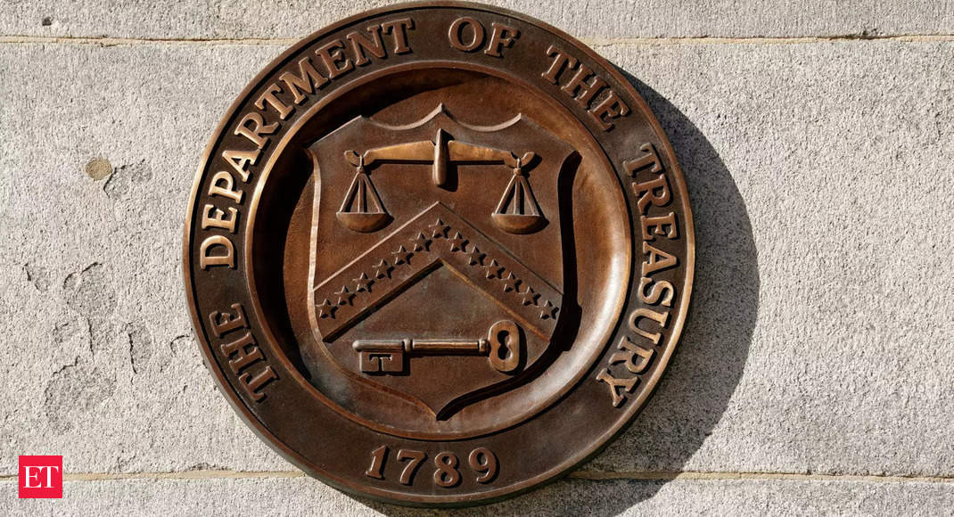 US officials study ways to expand FDIC coverage to all deposits: Report