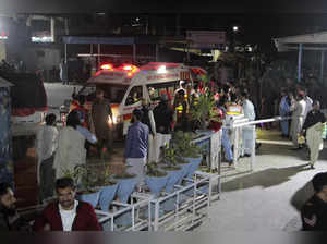 11 killed as strong earthquake rattles Pakistan, Afghanistan