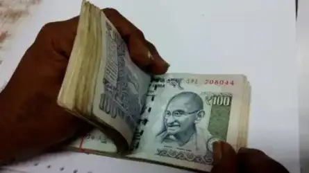FOREX WATCH | Rupee rises 22 paise to 82.37 against US dollar in early trade
