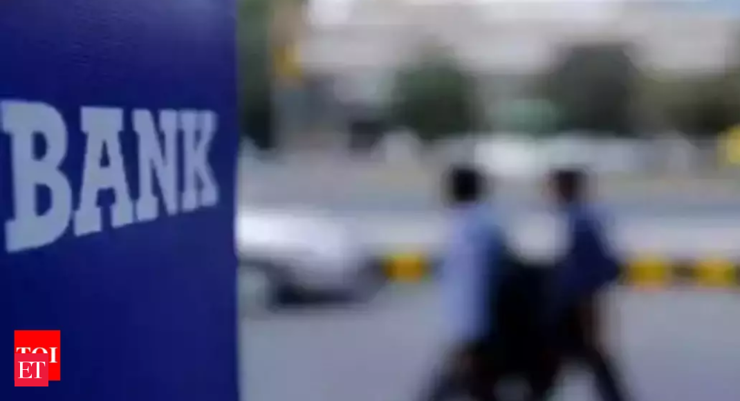 Canara Bank sells stake to SBI for Rs 121 cr