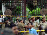 Cops stand guard outside Delhi High Court after blast