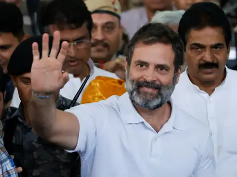 What happens to the Wayanad seat now?