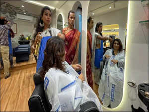Mumbai: First salon owned and operated by transgender people opens in the city