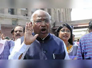 Mallikarjun Kharge slams BJP, asks why is ruling party pained if fugitives criticised