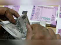 Rupee does better than peers, importers advised to hedge