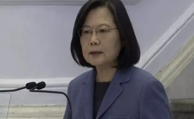 taiwan: Taiwan president starts sensitive US stopover; China warns ...