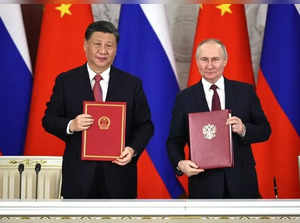 Xi Jinping with Russian President Vladimir Putin