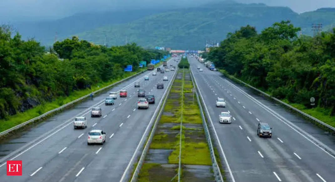 Cube Highways raises ₹4,500 cr for first InvIT