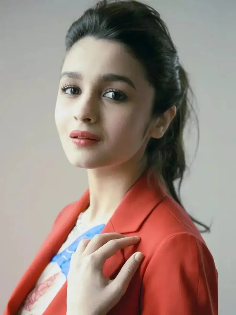 Shortest actresses of Bollywood | mirchiplus