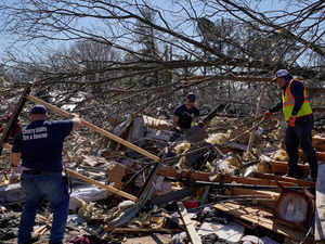 Death toll tops 20 as storm takes aim at eastern US