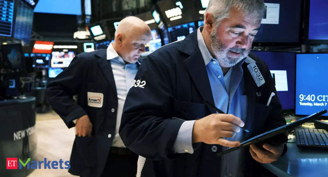 US stock market: S&P 500 ends lower as recession fears take center stage